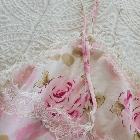 Fantasies by Morgan Taylor Floral Lace Cami & Shorts Set Women’s Small Pink Gree - Picture 8 of 8